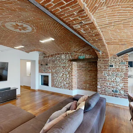 Camea - Luxury